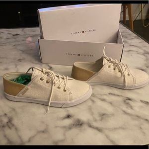Tommy Hilfiger low rise sneakers